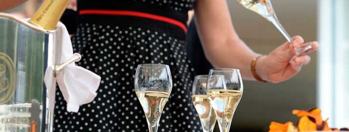 Шампанське брют: особливості виробництва та правила вживання